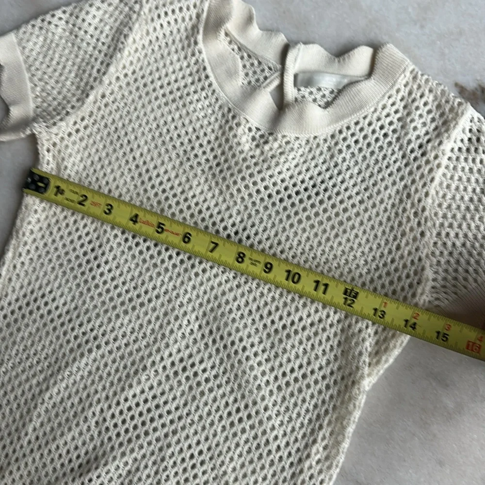 Revolve One Grey Day crocheted mesh short sleeve sweater - Picture 5 of 10